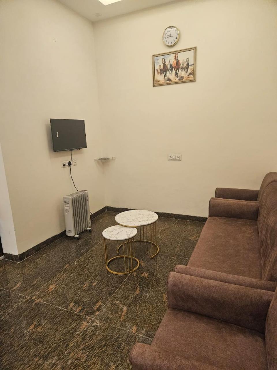 Bed and Breakfast Ashirwaad 249 Greater Noida Exterior foto