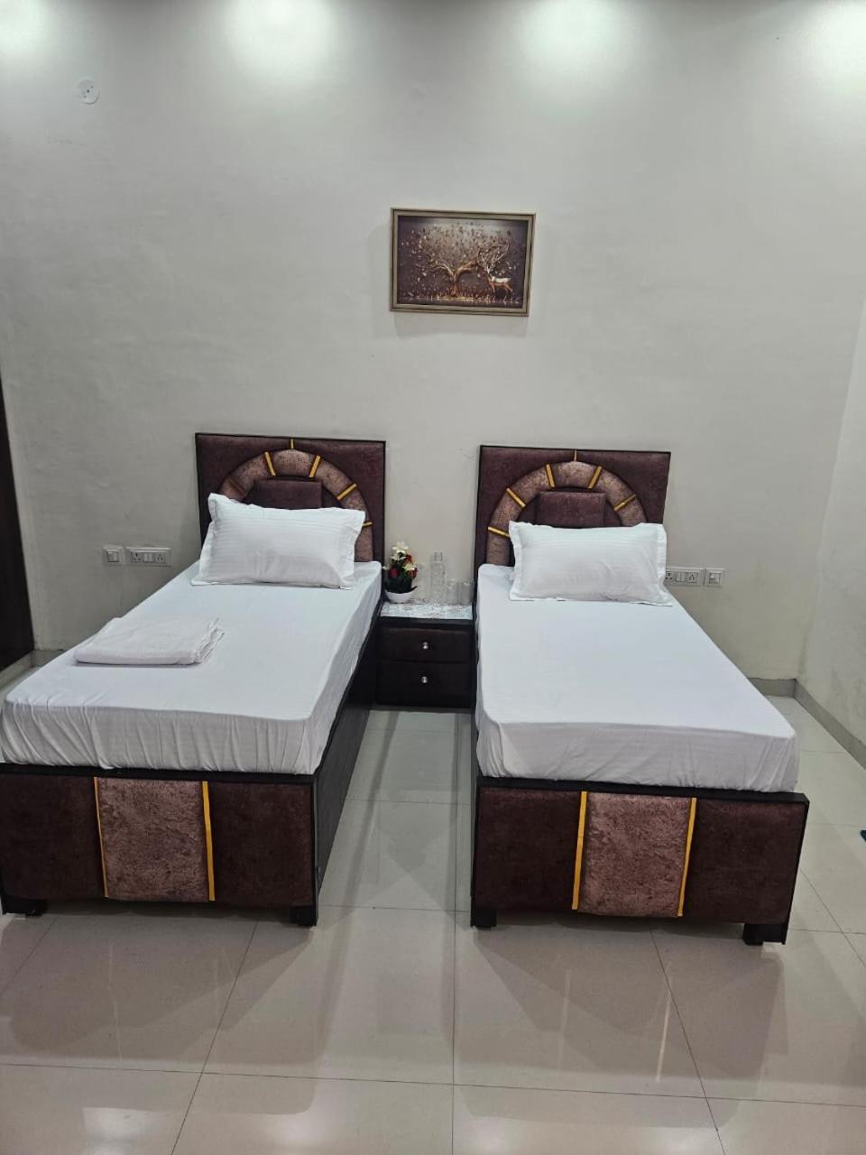 Bed and Breakfast Ashirwaad 249 Greater Noida Exterior foto
