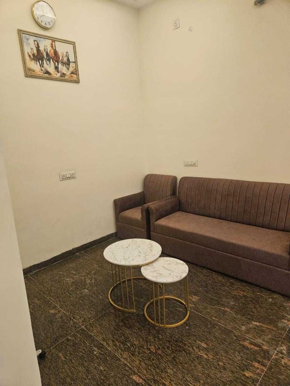 Bed and Breakfast Ashirwaad 249 Greater Noida Exterior foto