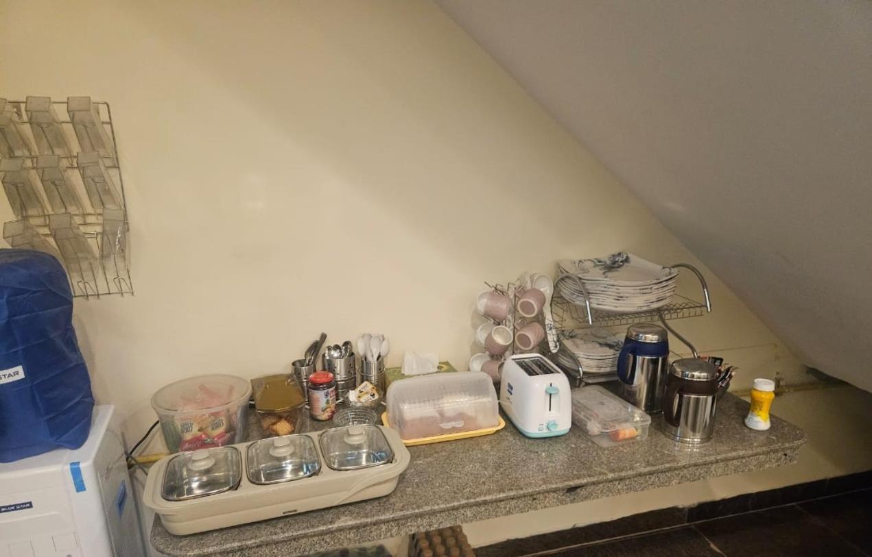 Bed and Breakfast Ashirwaad 249 Greater Noida Exterior foto